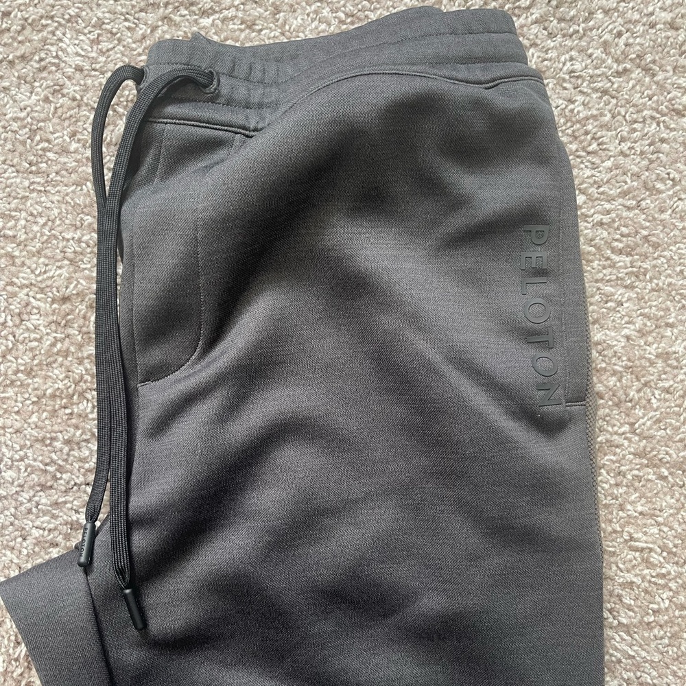 Men’s Peloton Charcoal Jogger Pants - Picture 2 of 7